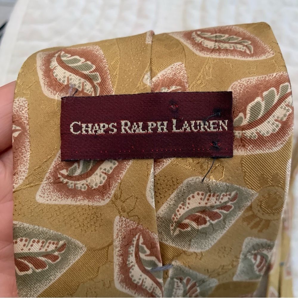 Vintage Chaps Ralph Lauren Gold Imported Silk Geometric Patterned Tie - Picture 10 of 13